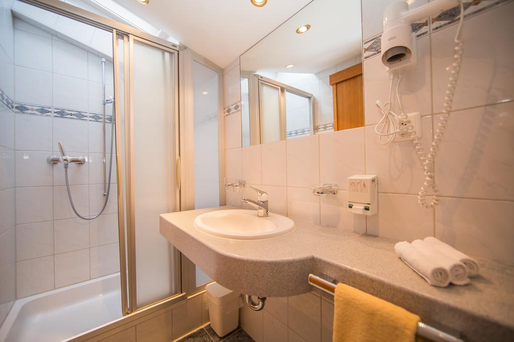 Hotel Cresta Samnaun Room photo