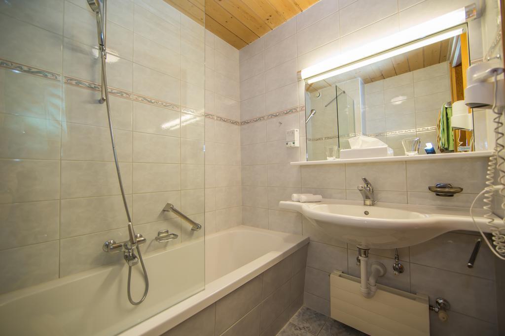 Hotel Cresta Samnaun Room photo